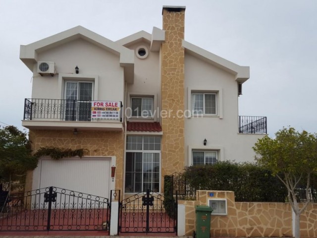 DENIZ MANZARALI, HAVUZLU 3+1 VILLA