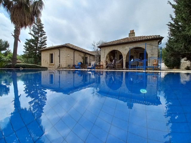 3 Bedroom Luxury Villa in Zeytinlik