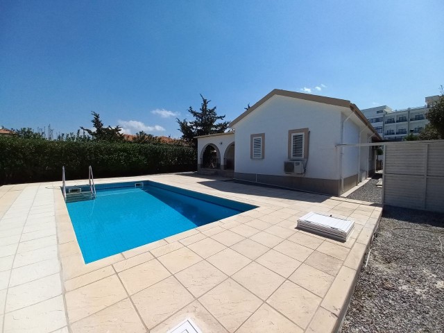 3+1 Bungalow mit Pool in Catalkoyde