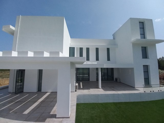 3 Bedroom Luxury Villa in Ciklos!