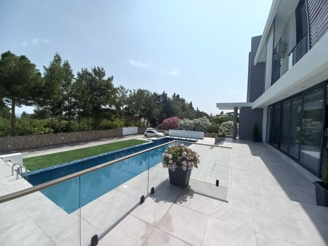 3 Bedroom Luxury Villa in Ciklos!