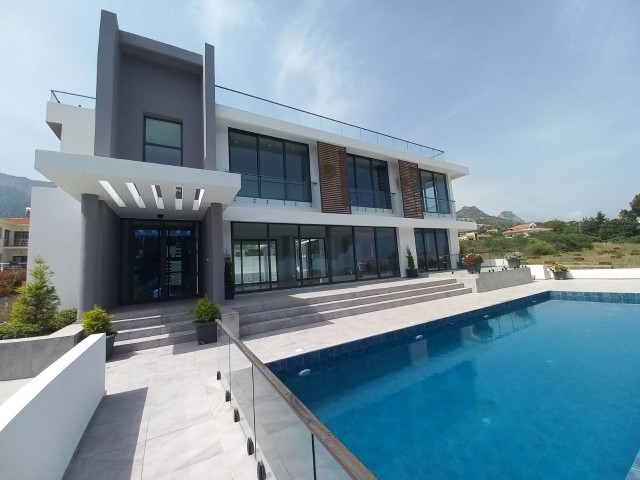 3 Bedroom Luxury Villa in Ciklos!