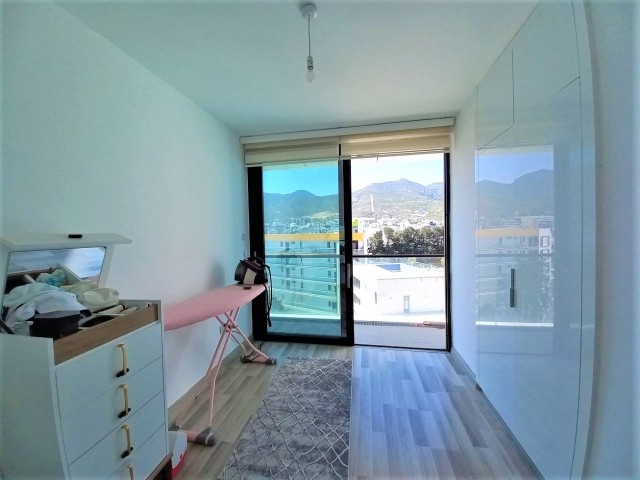 3+1 Luxury Flat with Turkish Title in the center of Kyrenia!!!