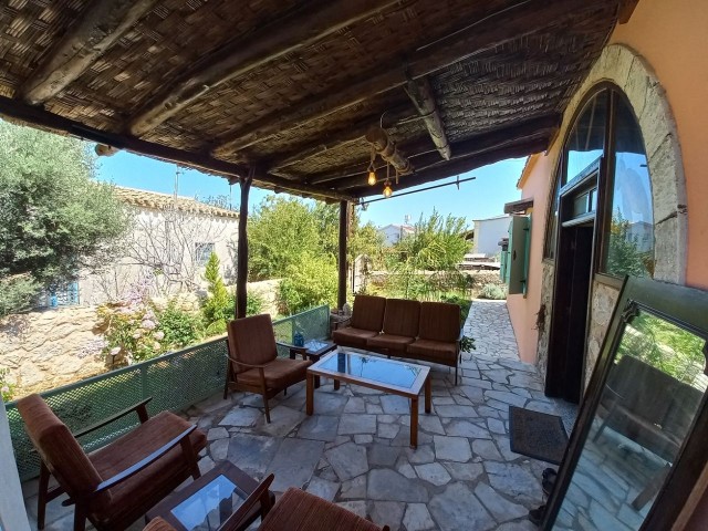 Lovely 3 bedroom traditional Cypriot house located in Esentepe! 