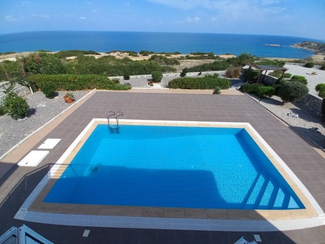 3+1 Villa mit Pool in Bahceli!