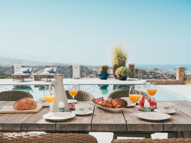 Wunderschöne Poolvilla mit 4 Schlafzimmern in Esentepe!