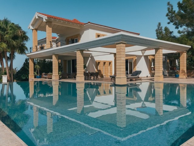 4 Bedroom Luxury Villa with Pool for Sale in Esentepe