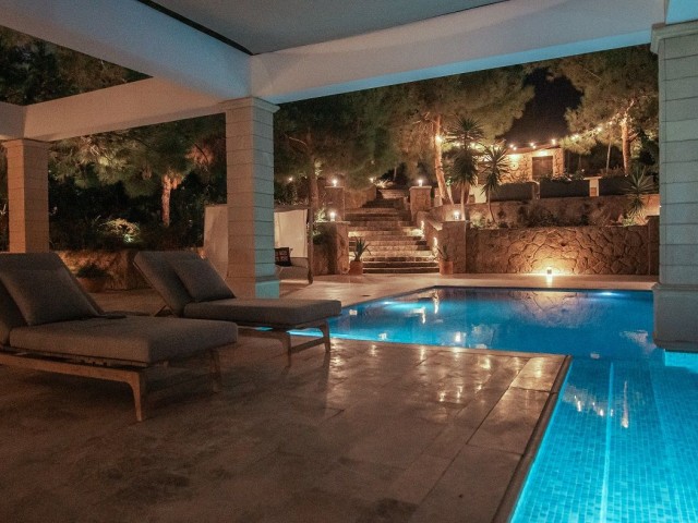 4 Bedroom Luxury Villa with Pool for Sale in Esentepe