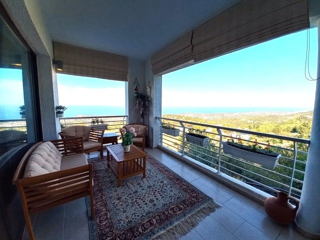 3+1 Villa mit Pool in Karmi - English Cob!