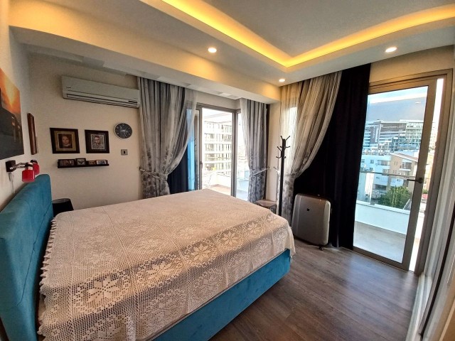 3+1 türkisches Penthouse im Zentrum von Kyrenia