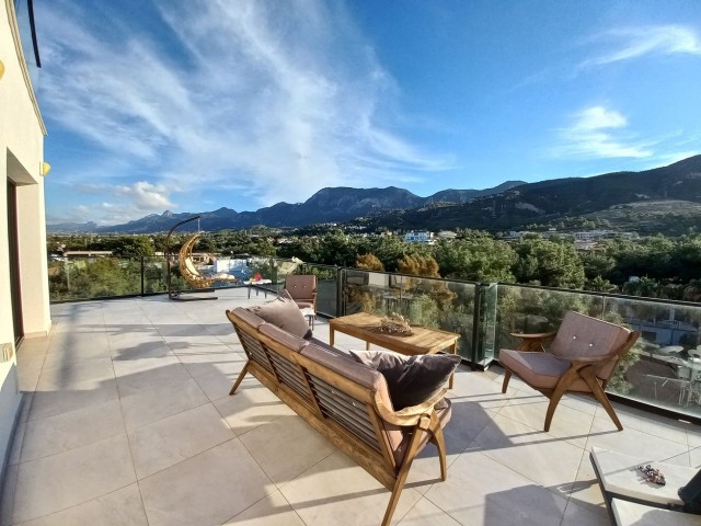 Stunning 2 Bedroom Duplex Penthouse in the heart of Kyrenia!!!