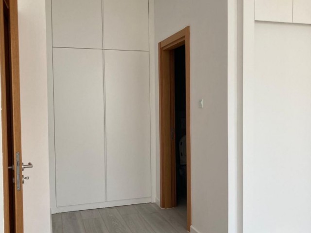 Neu fertiggestelltes Luxusapartment mit 2 Schlafzimmern und Garten in Tatlısu Küçük Erenköy