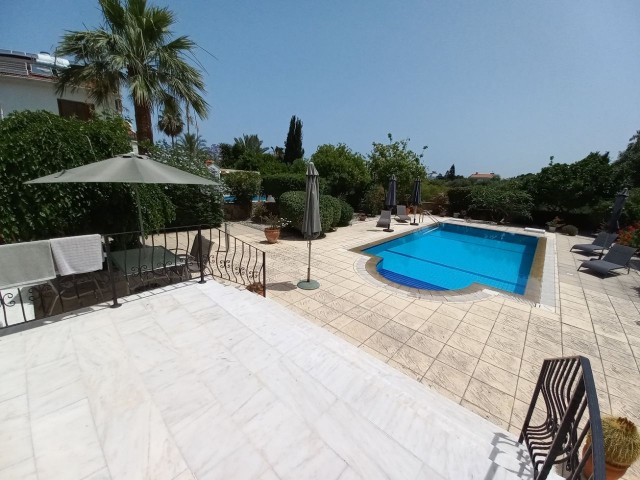 3 bedroom villa with pool for sale in Bellapais