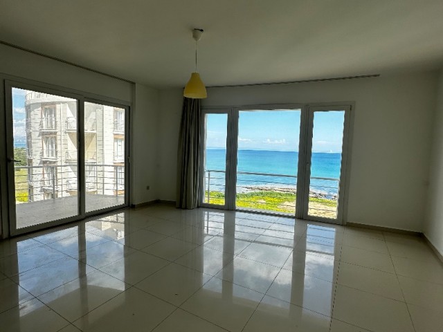 3+1 FLAT WITH SEA VIEW FOR SALE