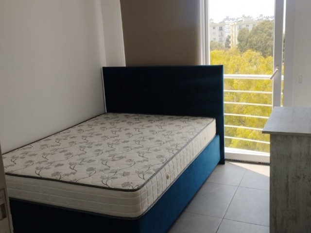 SALAMİS CADDESİNDE YILLIK KİRALIK 2+1 DAİRE $6000 