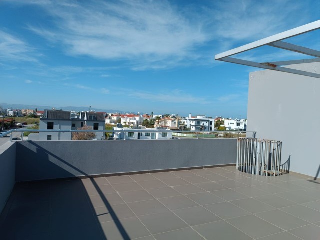 SPACIOUS CLEAN 2+1 FLAT FOR RENT WITH LARGE TERRACE AND BARBEQUE IN TUZLA