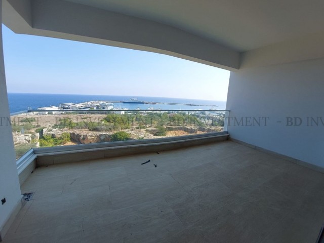 Luxury Spacious Apartment by the Seafront