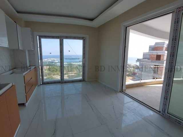 Luxury Spacious Apartment by the Seafront