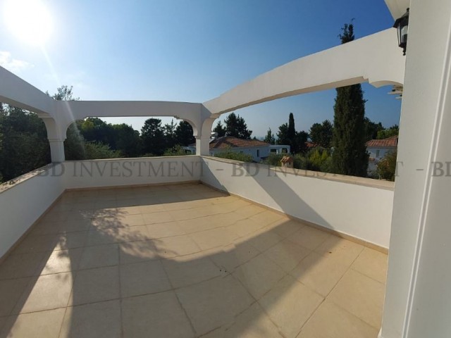 Elit Bir Sitede Tam Müstakil Villa