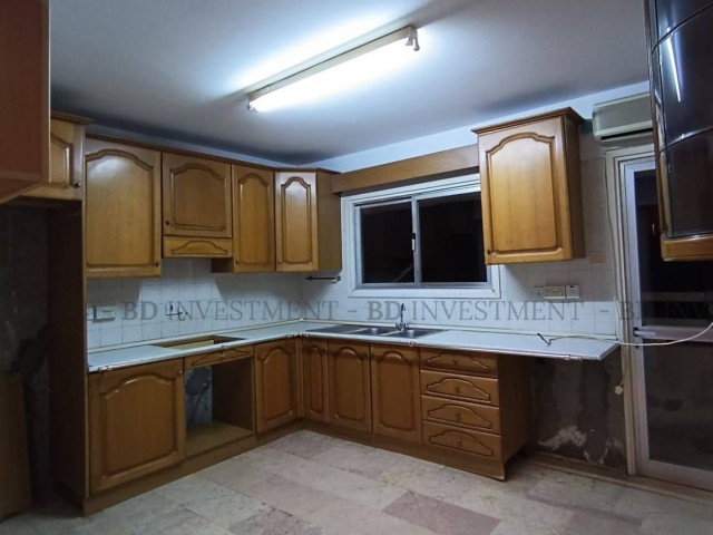 Dereboyu'nda Ticari İzinli 140 m² Daire