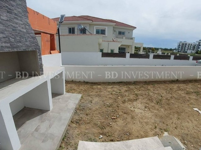 Fully Detached 4+1 Luxury Villa in Kermiya