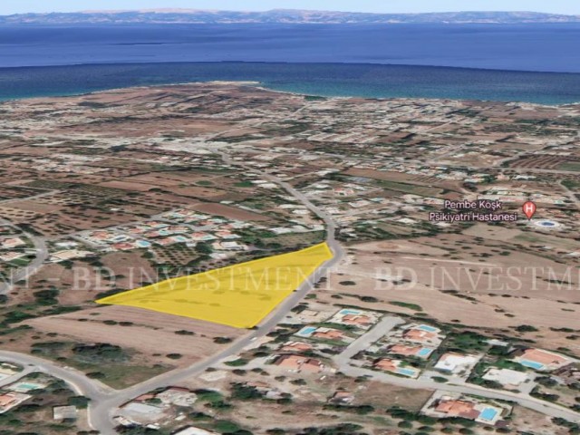 Opportunity Land of 12,610 m² with a Magnificent View