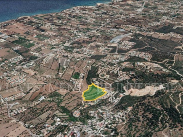 20.764 m² Land in Karşıyaka