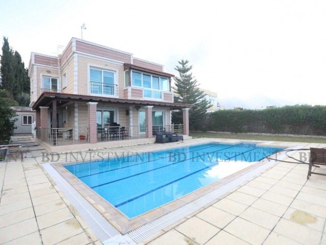 Luxury Villa with Sea View in Çatalköy Villas Area