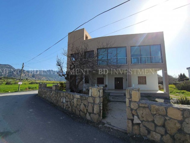 2-Storey Fully Detached House with a Large Garden in Nature in Hisarköy