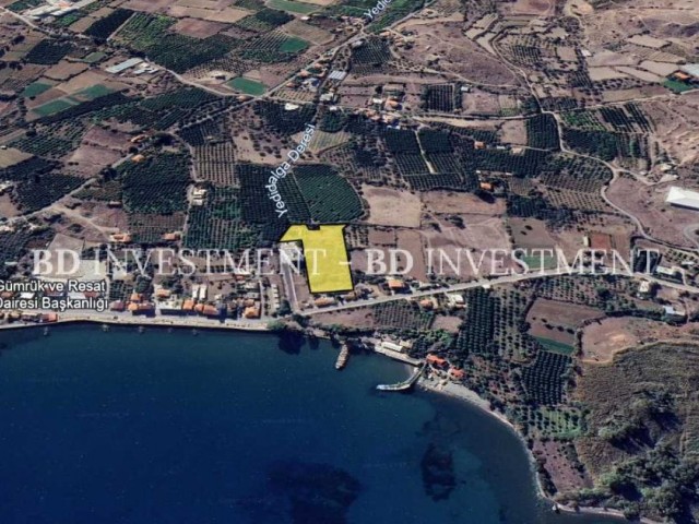 7.425 m² großes Grundstück in Gemikonağı, 70 Meter vom Strand entfernt