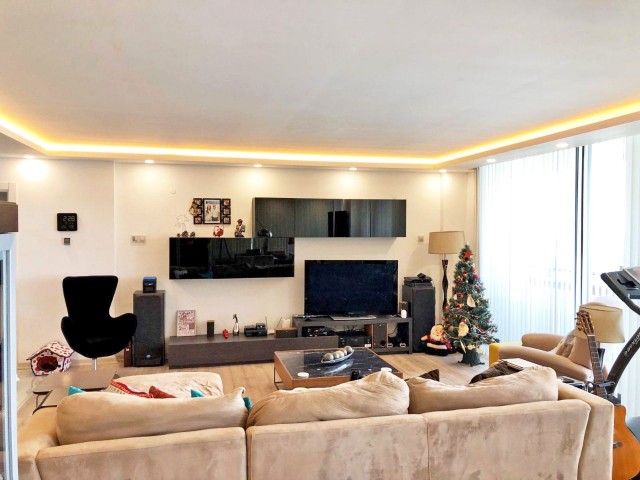 Girne - Akacan Elegance'da Satılık 3+1 Ensuitli Satılık Daire