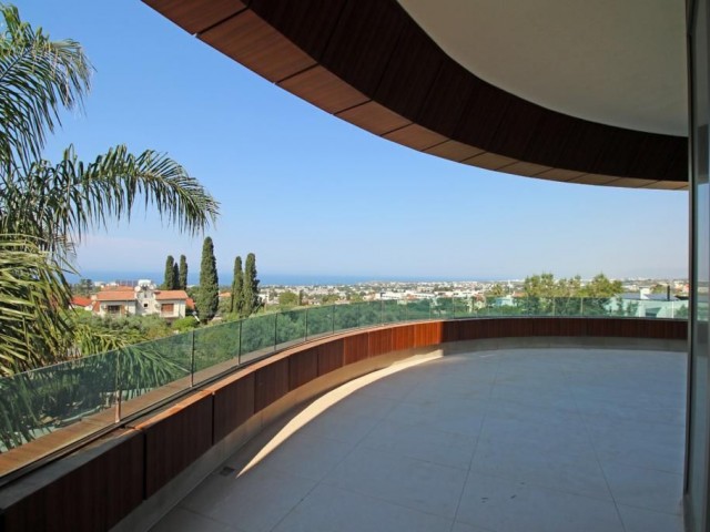 5+1 Luxury Mansion With Pool In Edremit, Kyrenia