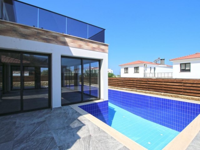 Villa mit privatem Pool mit Kamin und Garten zum Verkauf in Kyrenia - Karakum ** 