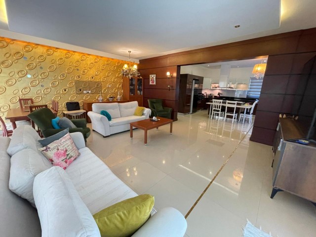 4+1 Luxury Villa With Pool In Kyrenia-Center