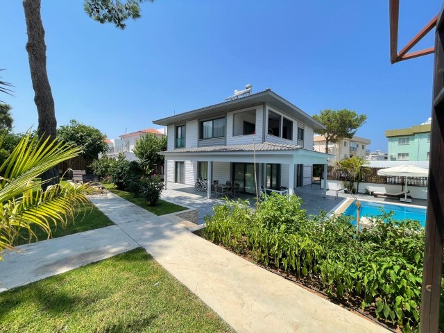 4+1 Luxury Villa With Pool In Kyrenia-Center