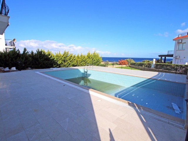 3+1 Luxury Villa by the Sea in Girne - Lapta