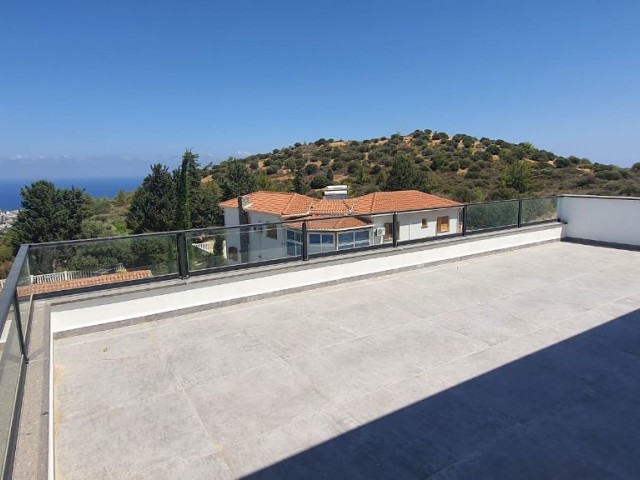 Girne Karamanda 3+1 Muhteşem Villa