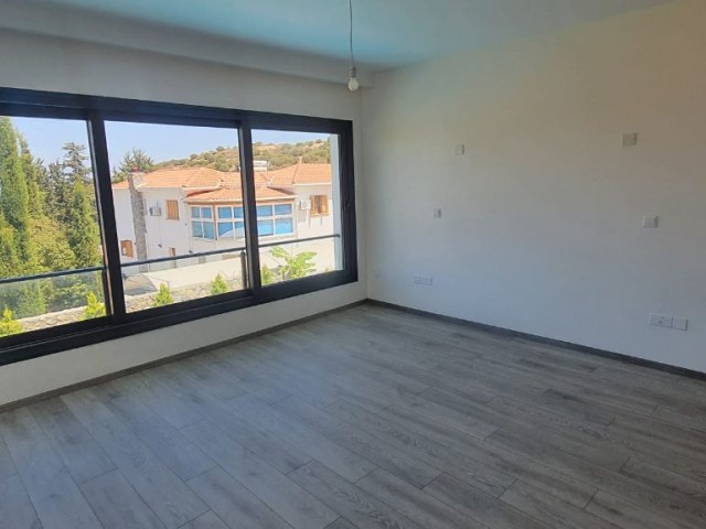 Girne Karamanda 3+1 Muhteşem Villa