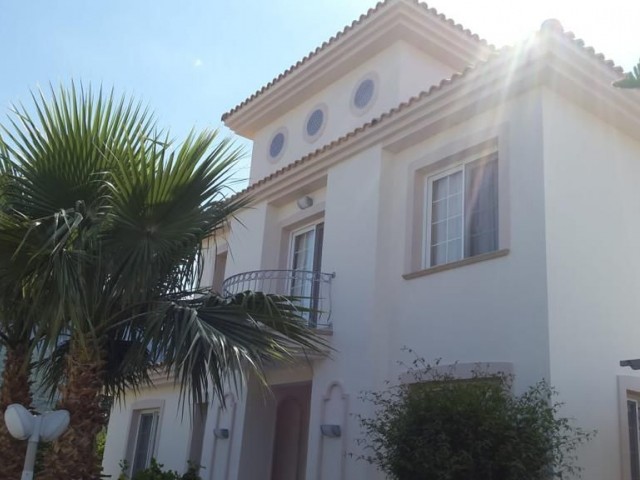 Luxus Villa zur Miete in Kyrenia Alsancak ** 