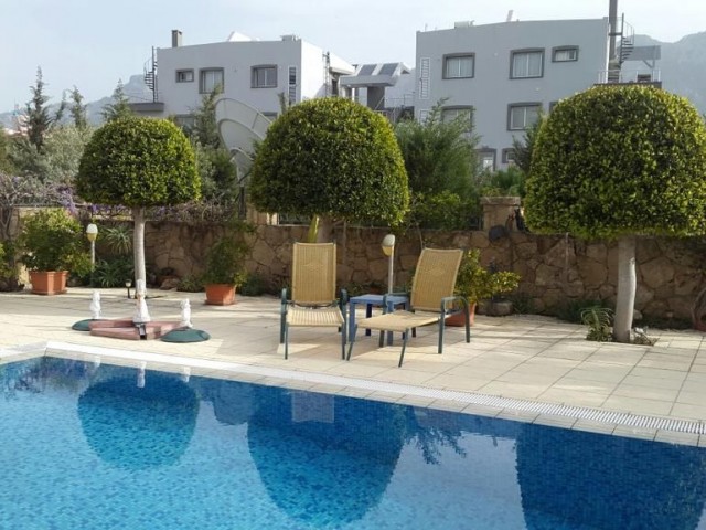 Luxus Villa zur Miete in Kyrenia Alsancak ** 