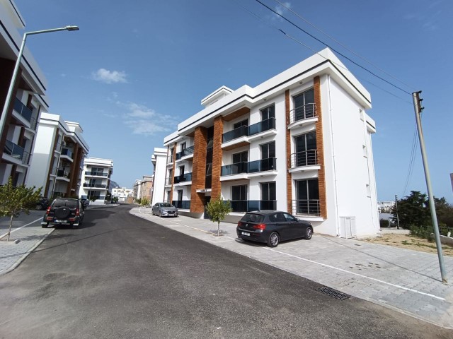 2+1 CENTRAL LOCATION FOR SALE IN ALSANCAK, CYPRUS, AND 10 MINUTES FROM HOTELS ** 