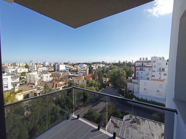 EIN EINZIGARTIGES PENTHOUSE ZUM VERKAUF IM ZENTRUM VON NIKOSIA