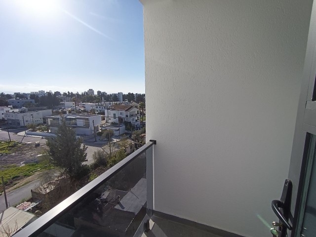 EIN EINZIGARTIGES PENTHOUSE ZUM VERKAUF IM ZENTRUM VON NIKOSIA