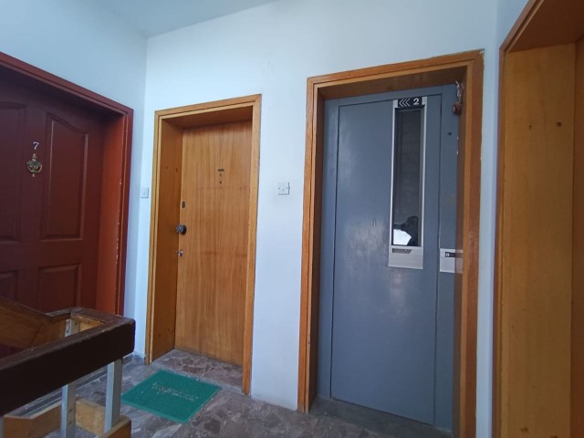 2+1 APARTMENT WITHIN WALKING DISTANCE TO DEREBOYU STREET AND CAFES IN KÖŞKLÜÇİFTLİK