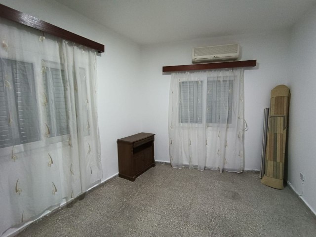 1st FLOOR FLAT FOR RENT IN DEREBOY AVENUE IN KÖŞKLÜÇİFTLİK