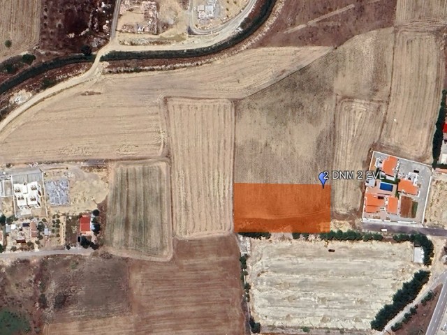 2 EVLEK LAND FOR SALE IN ALAYKOY, 1 PLOT BETWEEN PUBLIC ROAD