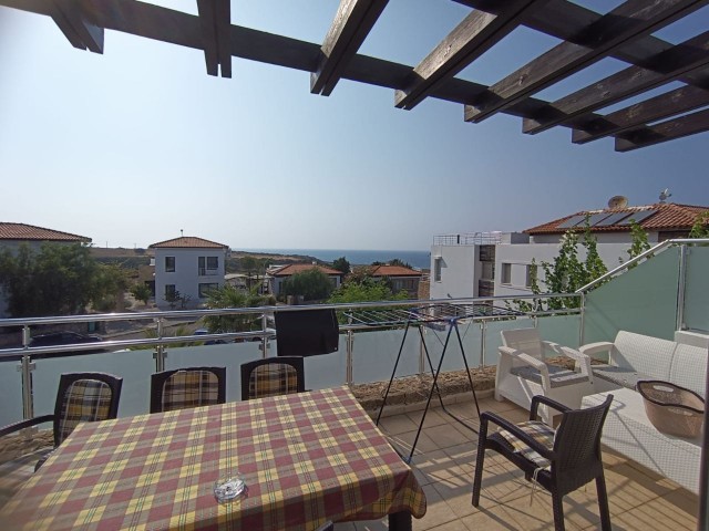 2+1 FLAT FOR SALE IN A SITE WITH SEA ZERO POOL