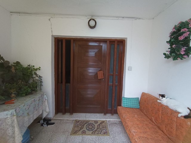 DETACHED HOUSE FOR SALE IN NICOSIA CENTER)
