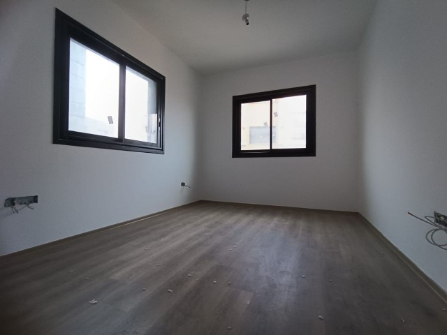 LEFKOŞA'DA SATILIK 2+1 DAİRE