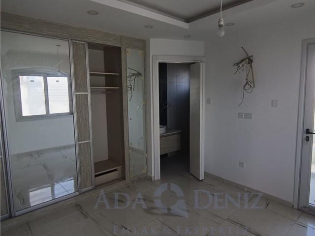 3+1 FLAT FOR SALE ON THE STREET IN GIRNE